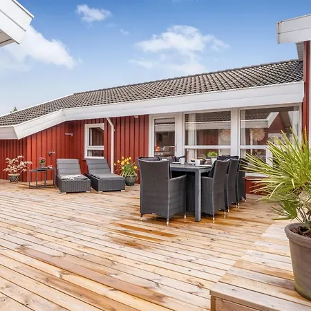 Holiday home Gunborg - 2-5km From The Sea By Interhome *