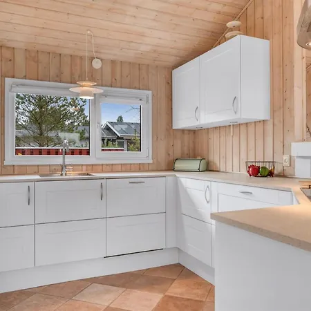 Gunborg - 2-5km From The Sea By Interhome Nyaraló *