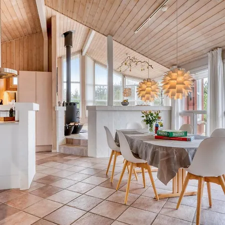 Gunborg - 2-5km From The Sea By Interhome Nyaraló